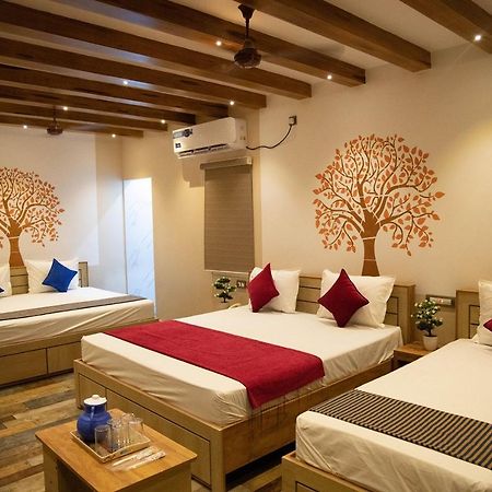 Hotel Ganesh Palace Rāmeswaram Esterno foto